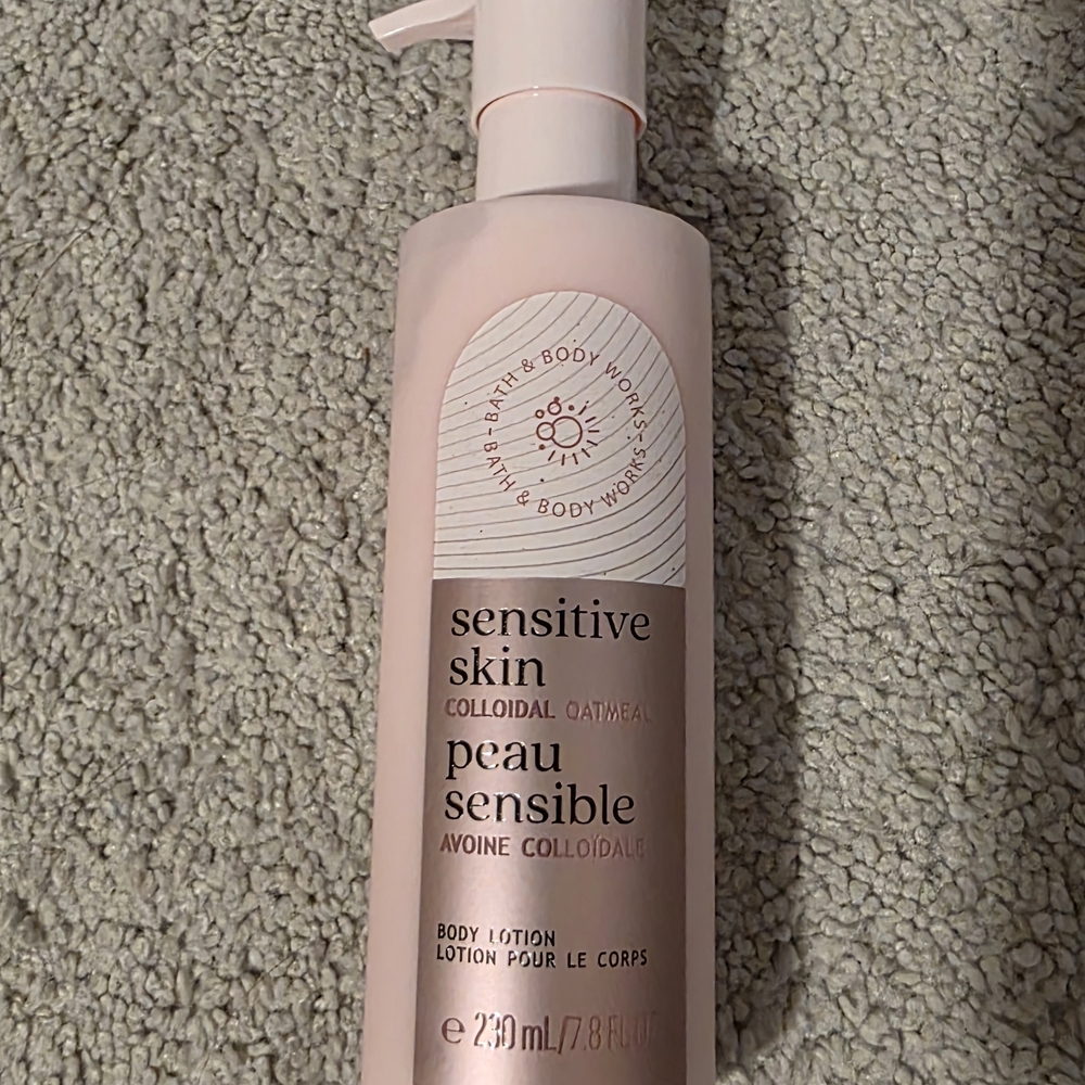 Bath & Body Works Sensitive Skin Body Lotion